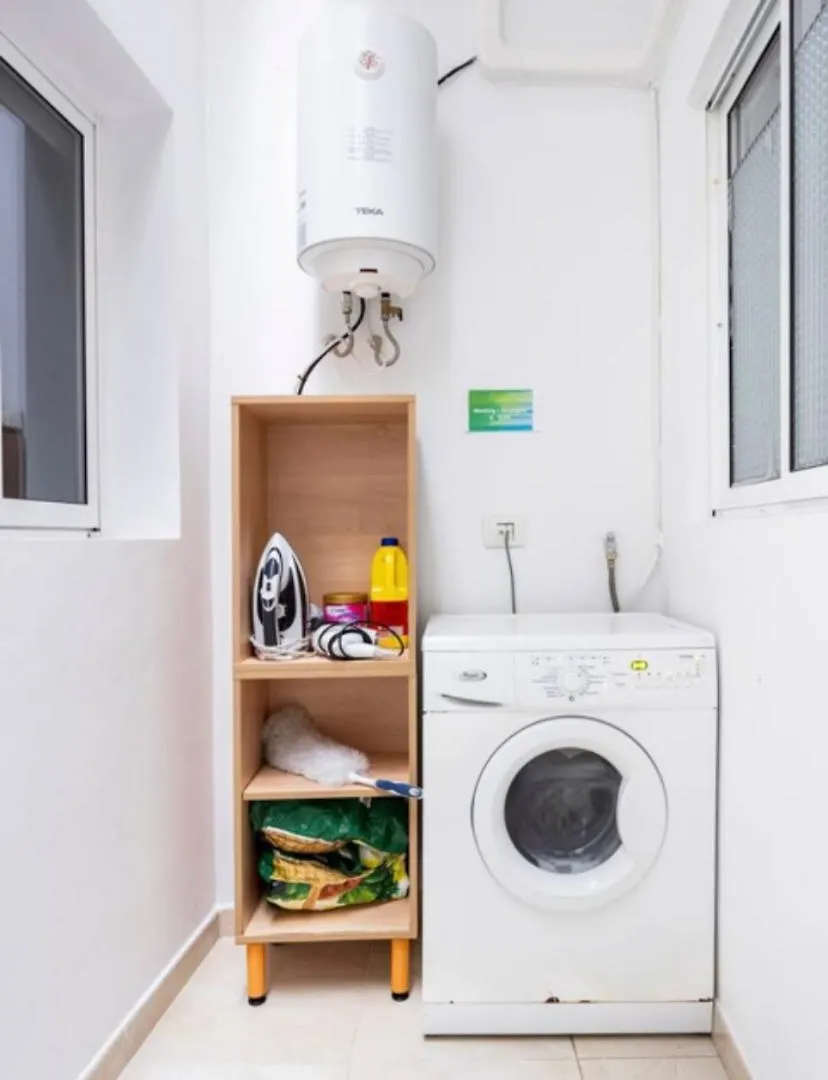 Homestay Singol Room In Apartment Shared In Los Cristianos Playa Las Vistas Arona
