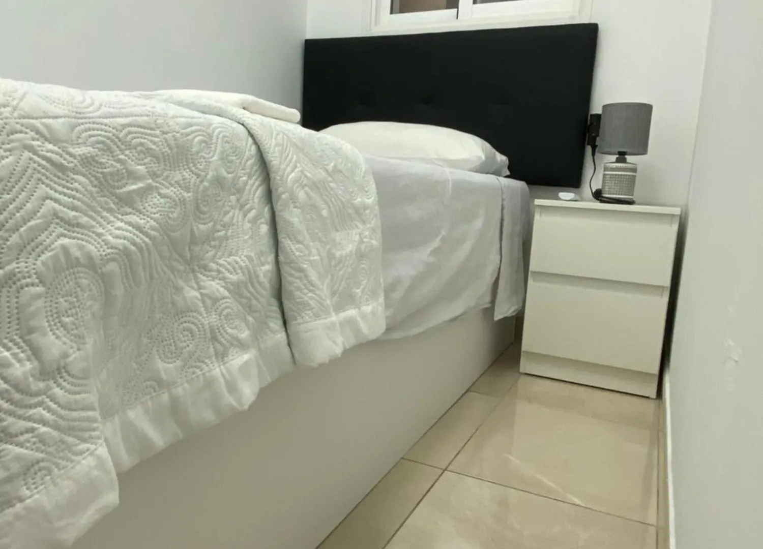 Singol Room In Apartment Shared In Los Cristianos Playa Las Vistas Arona  Homestay Arona (Tenerife)